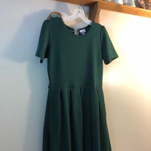 Solid LulaRoe Amelia